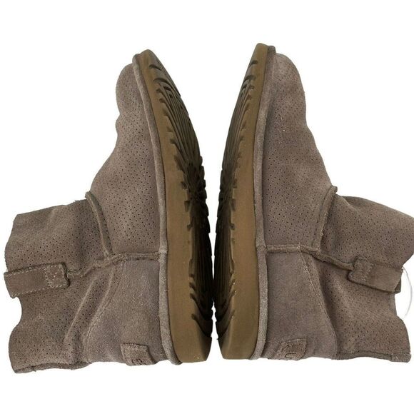 UGG Classic Unlined Mini Boot Gray Perforated Leather Ankle Pull On Shoe Size 6 - Picture 2 of 11
